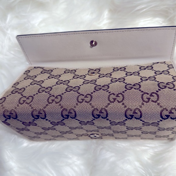 Gucci Brown Monogram Wallet - Picture 4 of 7